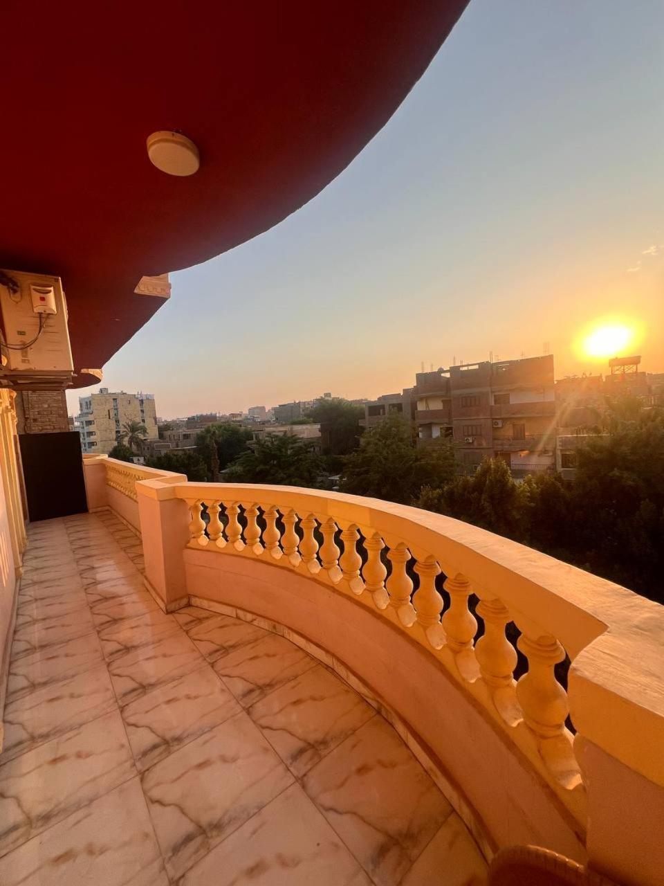 City Pyramids Inn Kafret el-Gabal Exteriör bild